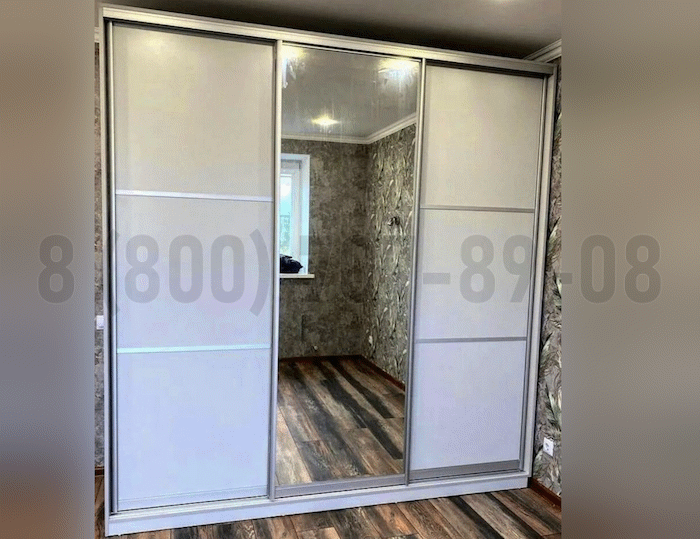 Шкаф трехдверный в Андреевке